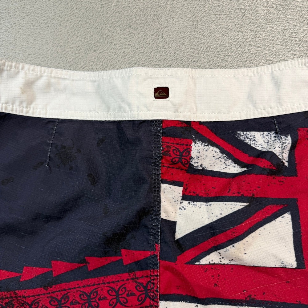 Vintage Quiksilver Board Shorts Mens 36 State of Hawaii Flag Striped Pocket Y2K - Picture 8 of 10
